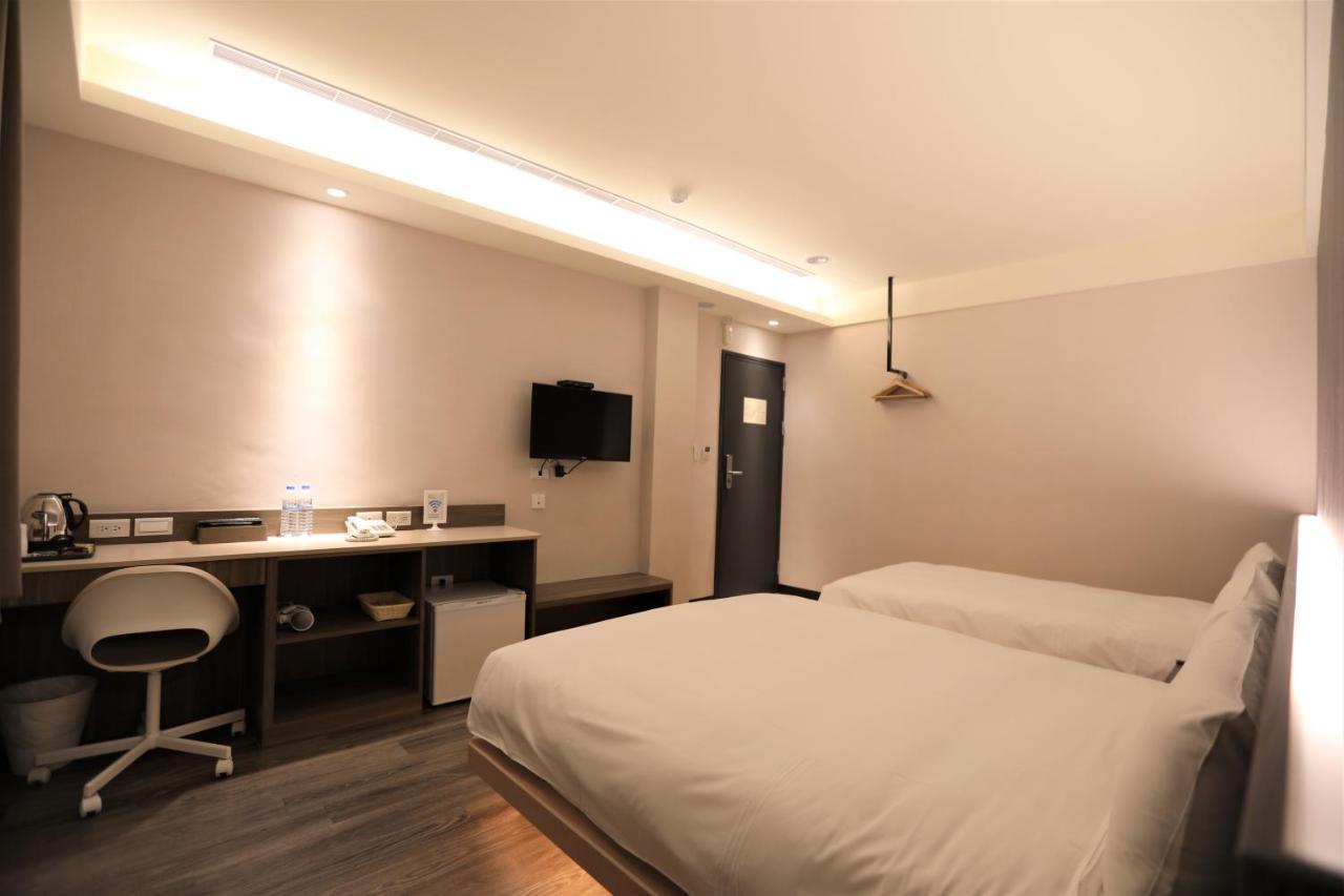Chair Man Hotel Tajpej Zewnętrze zdjęcie