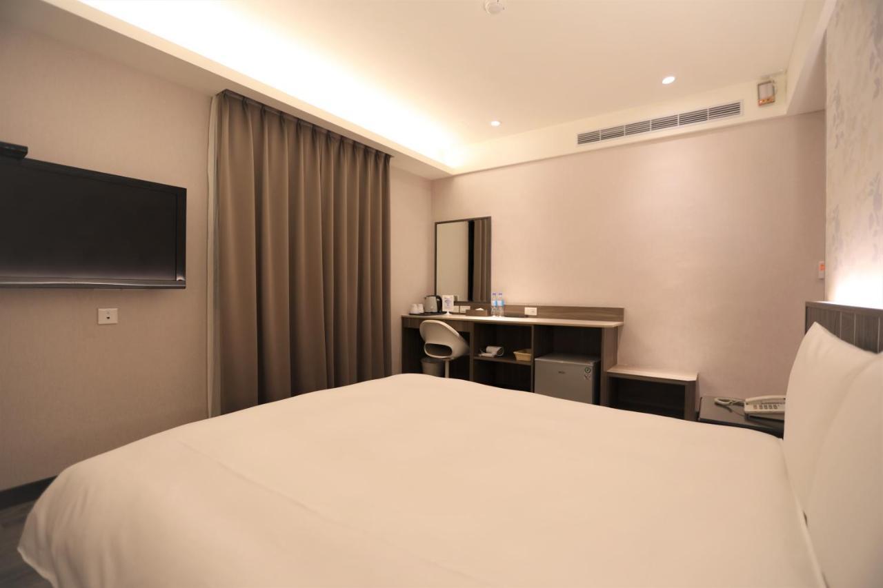 Chair Man Hotel Tajpej Zewnętrze zdjęcie