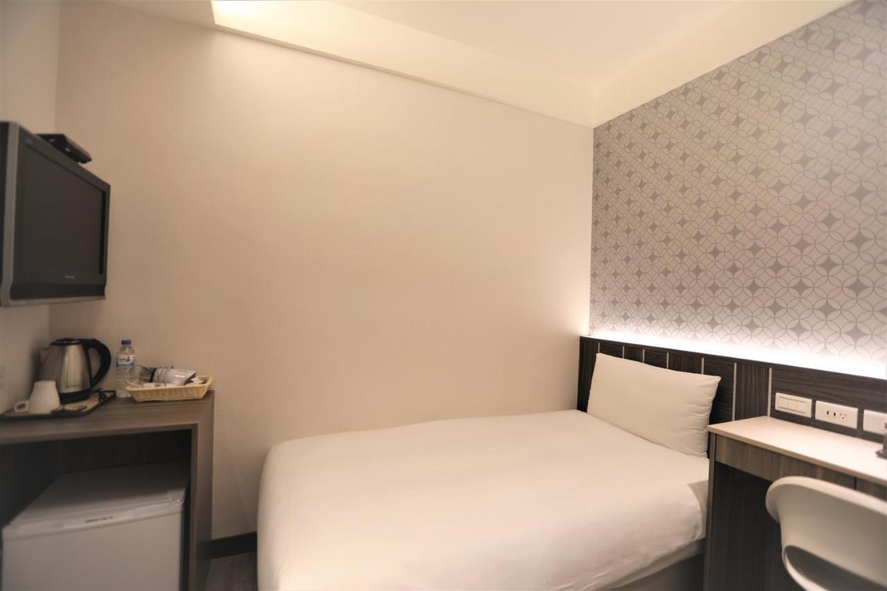 Chair Man Hotel Tajpej Zewnętrze zdjęcie